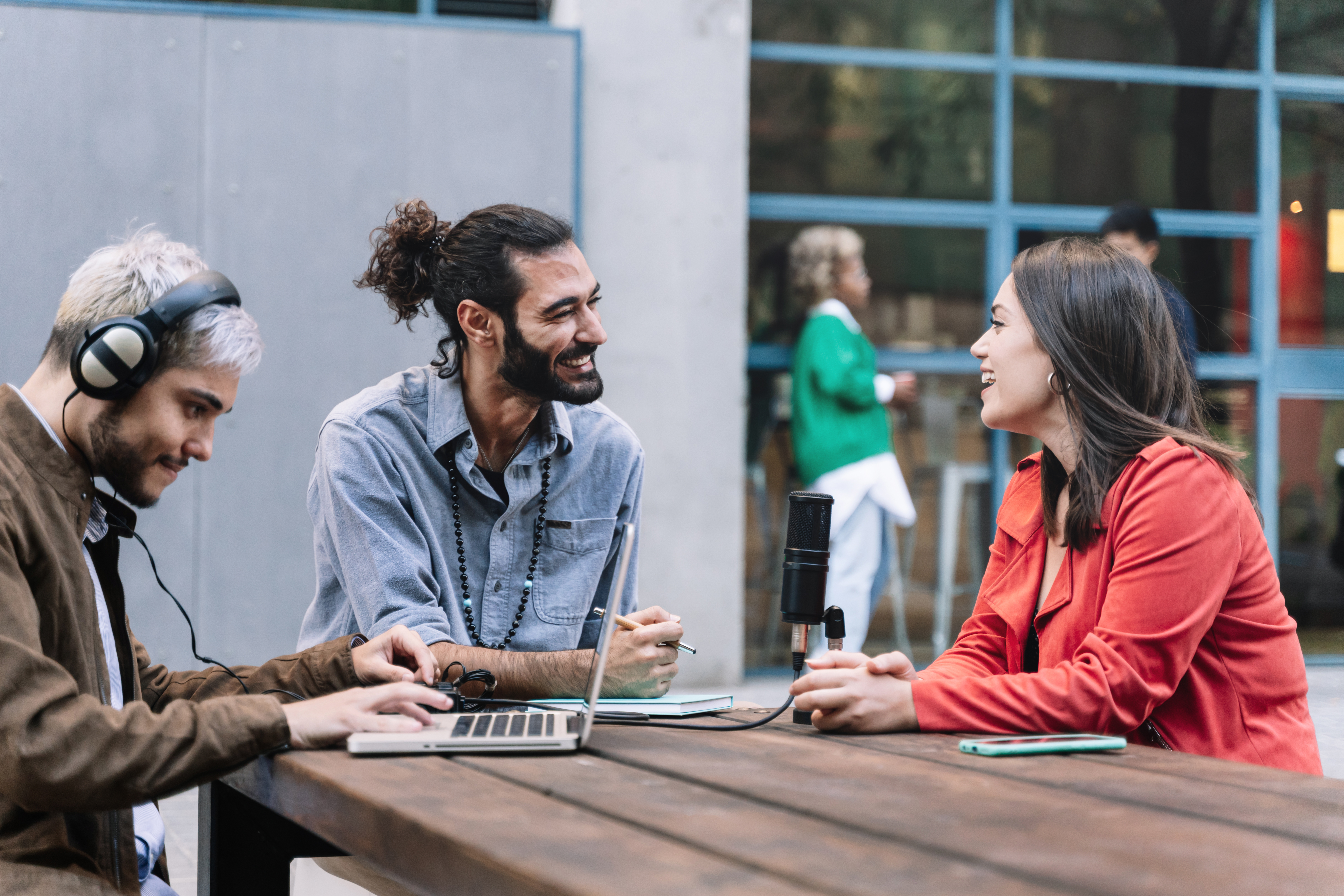 Create a 360° alumni view